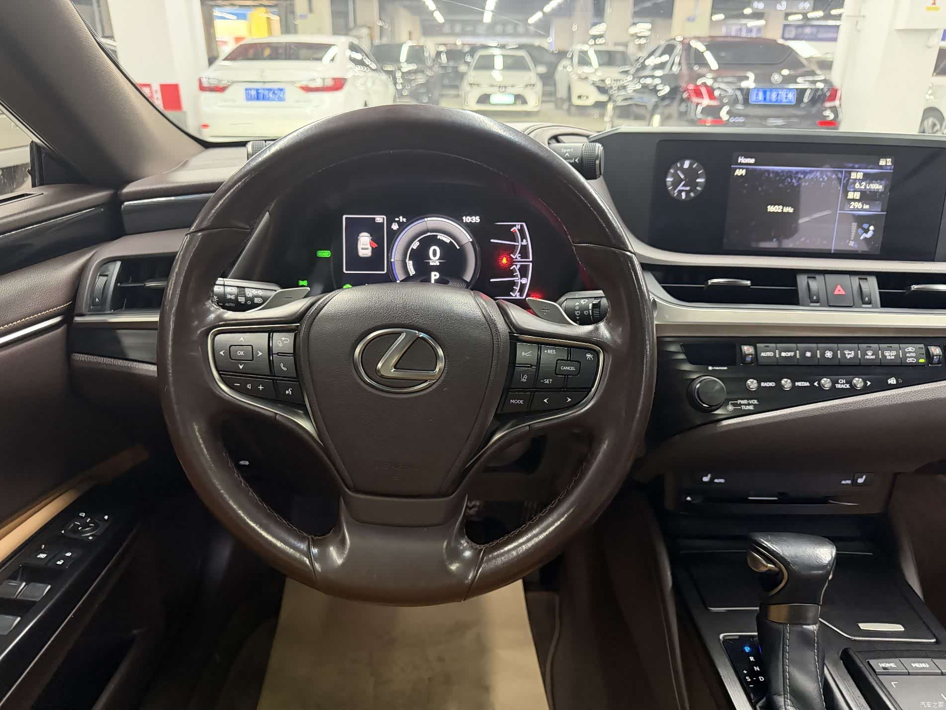 Lexus ES, 2020 10