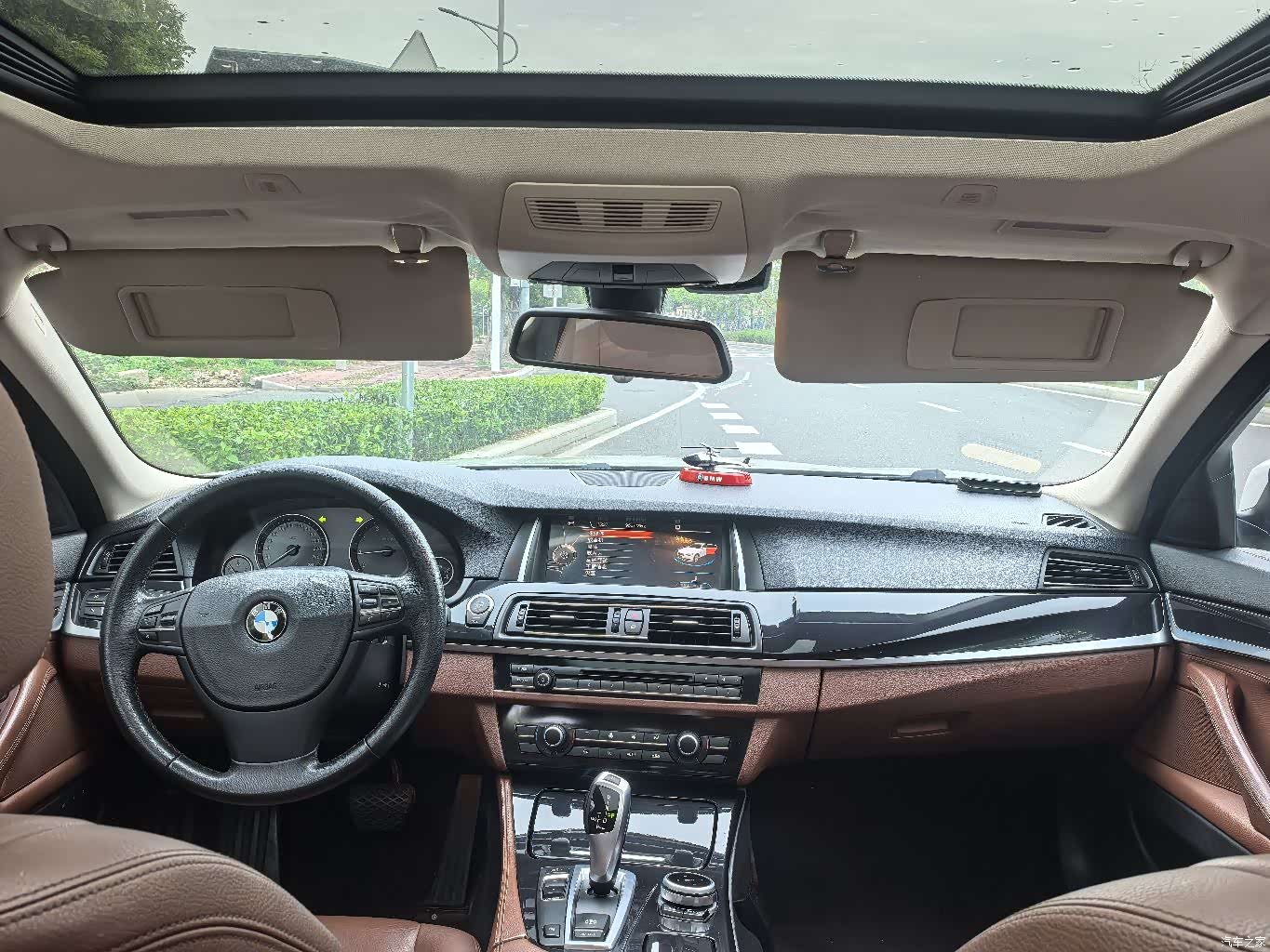 BMW 5 Series, 2015 10