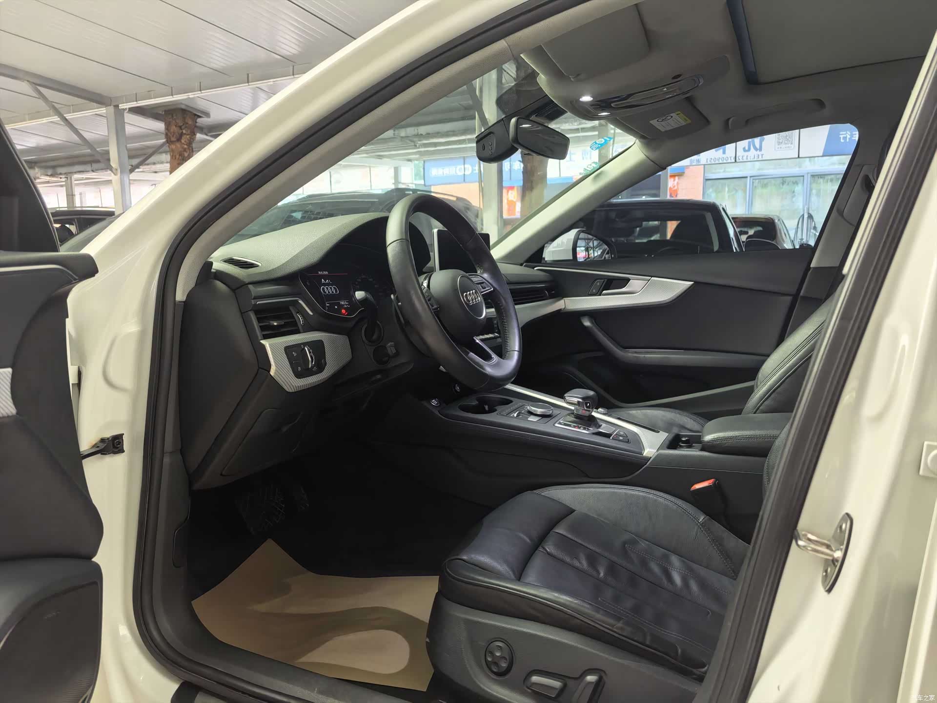 Audi A4L, 2017 все фото