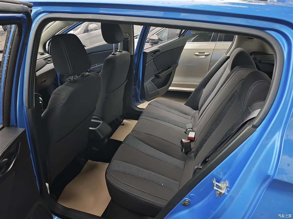 Wuling 310, 2017 4