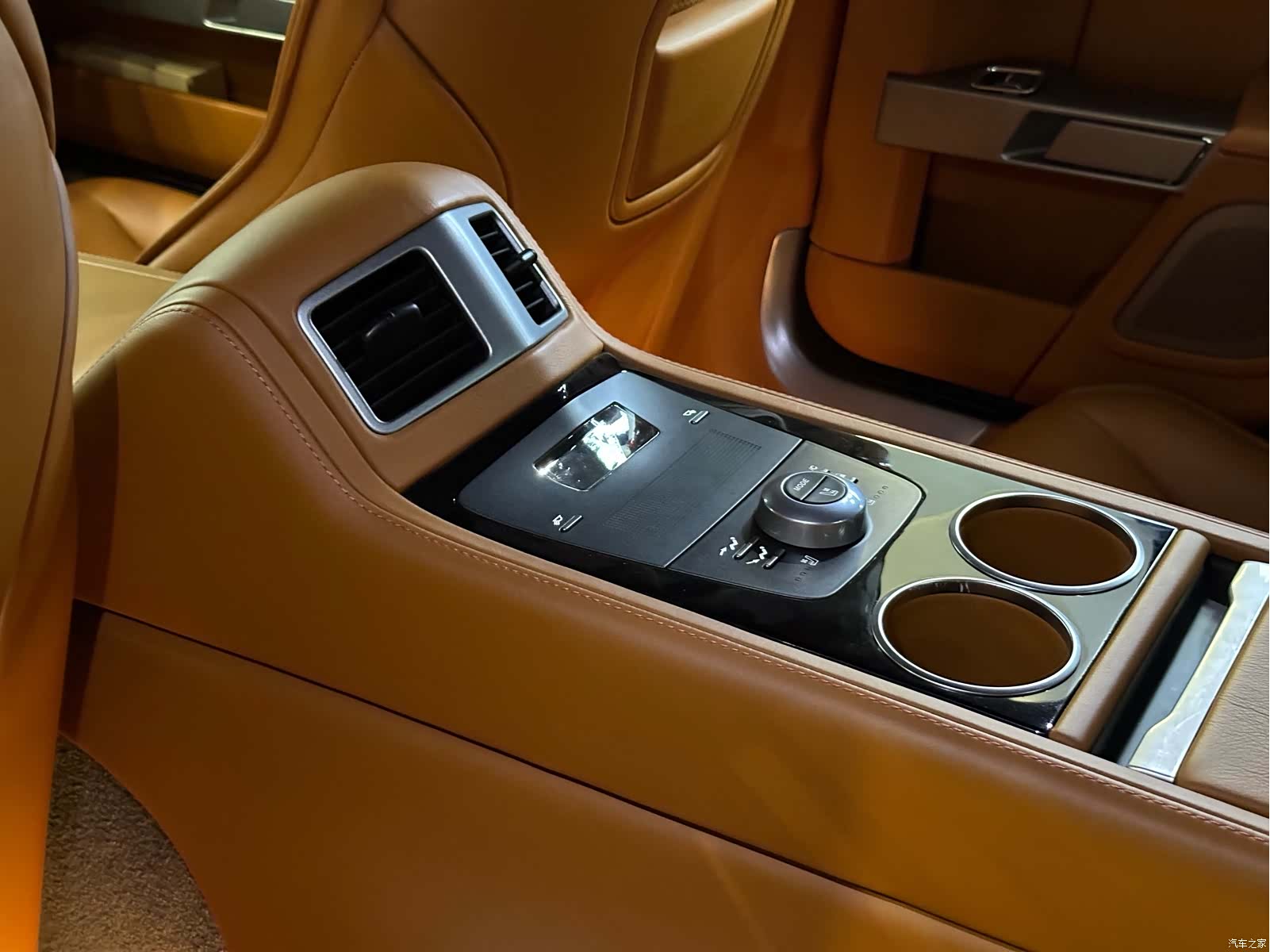 Aston Martin Rapide, 2017 17