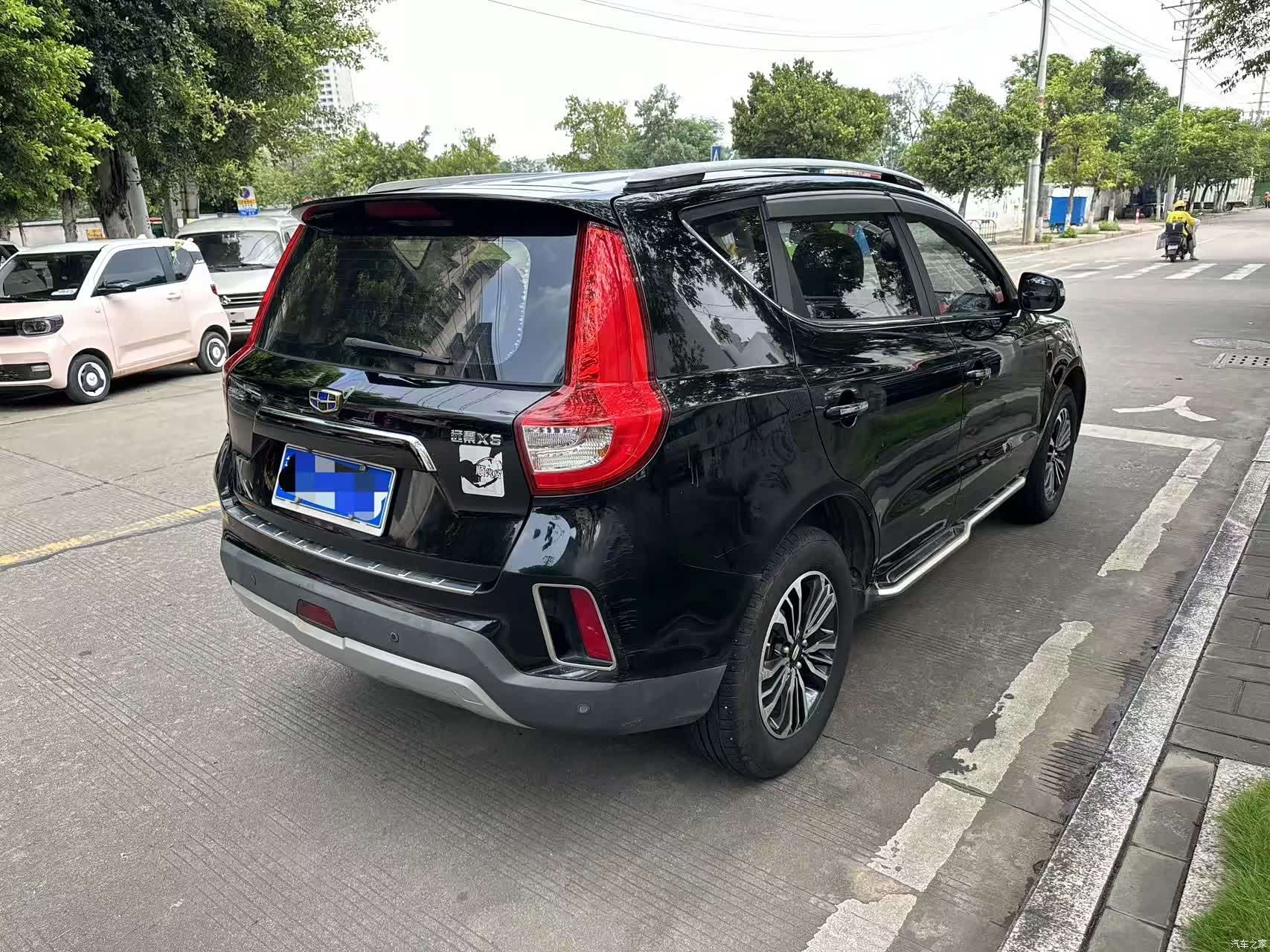 Geely X6, 2017 3