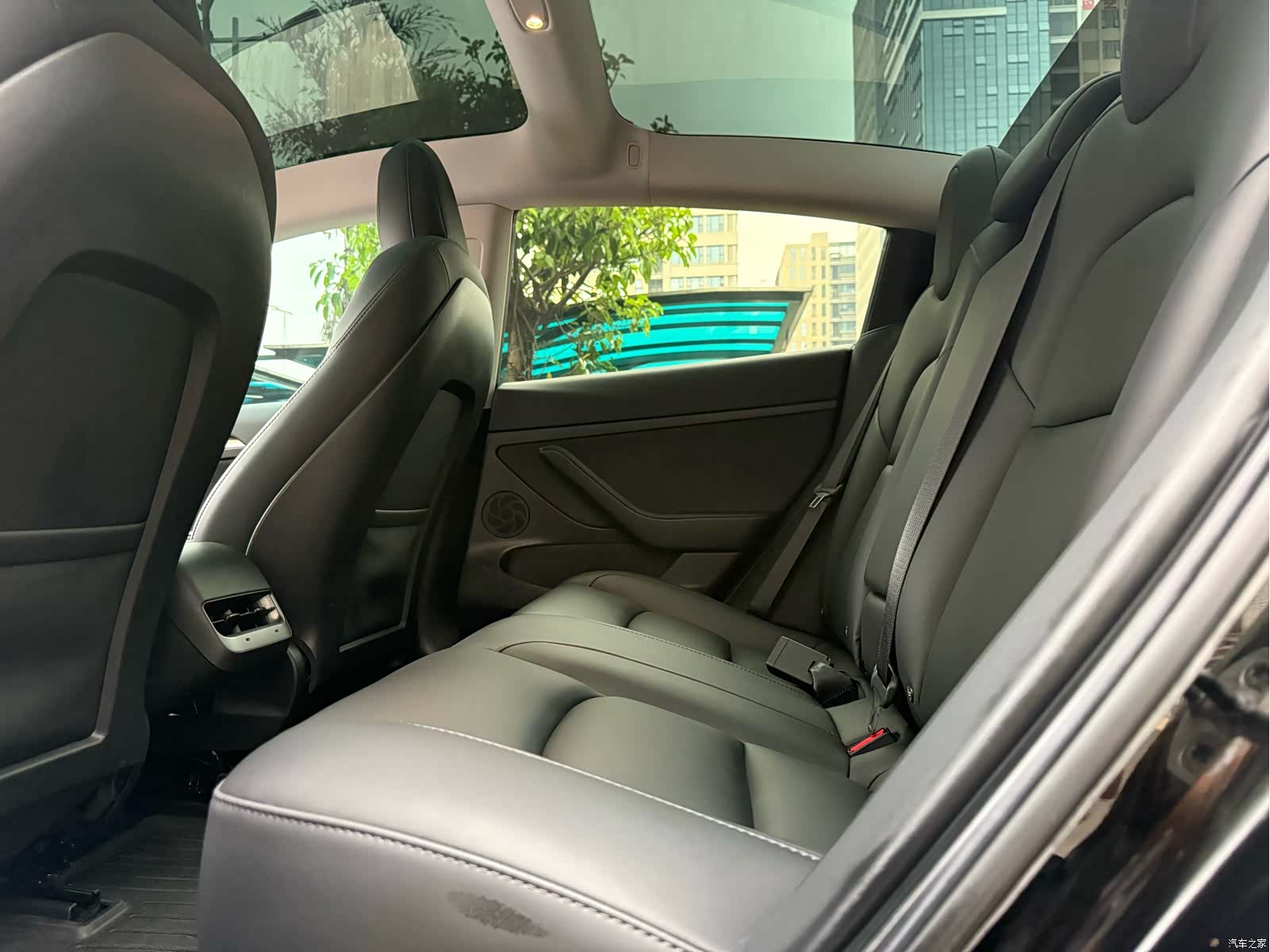 Tesla Model 3, 2023 6