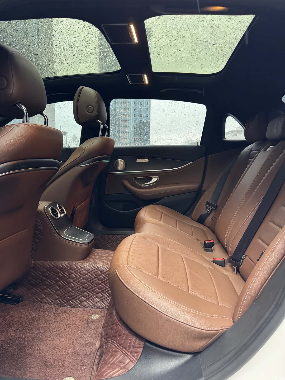 Mercedes-Benz E-Class, 2022 17