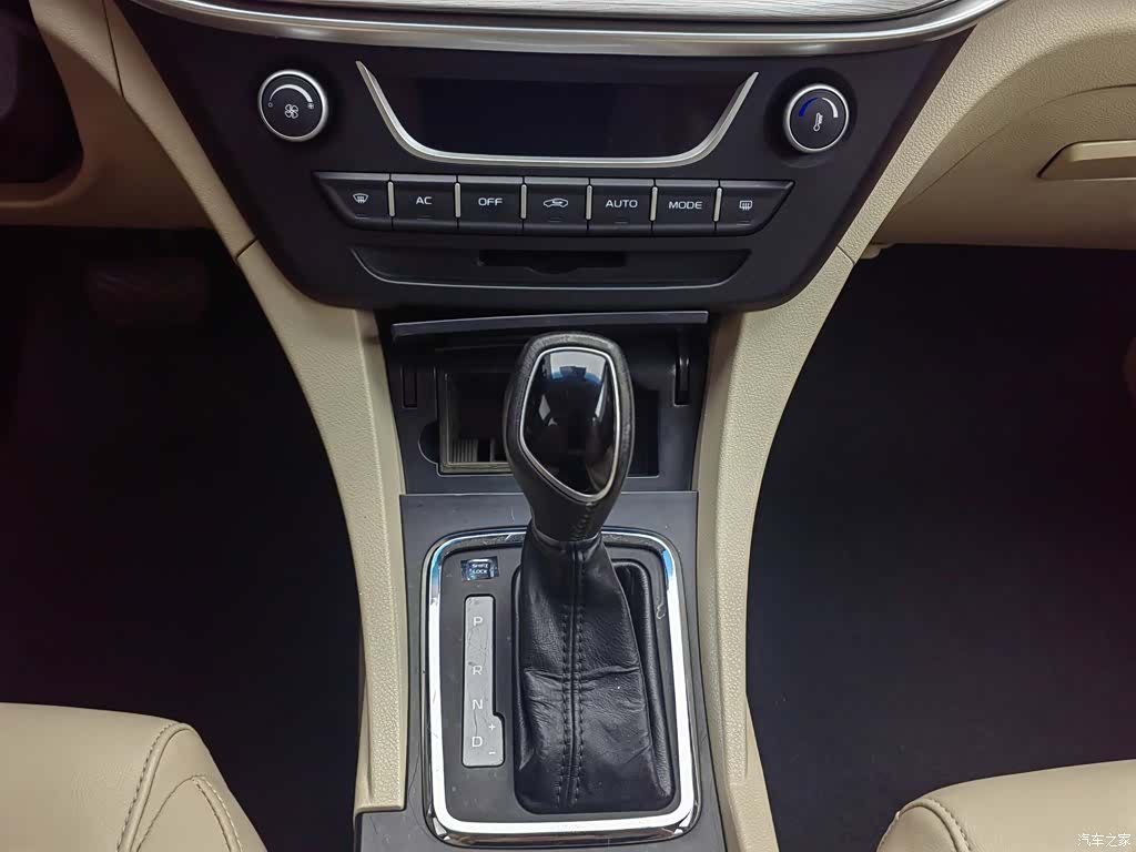 Geely Emgrand, 2017 13