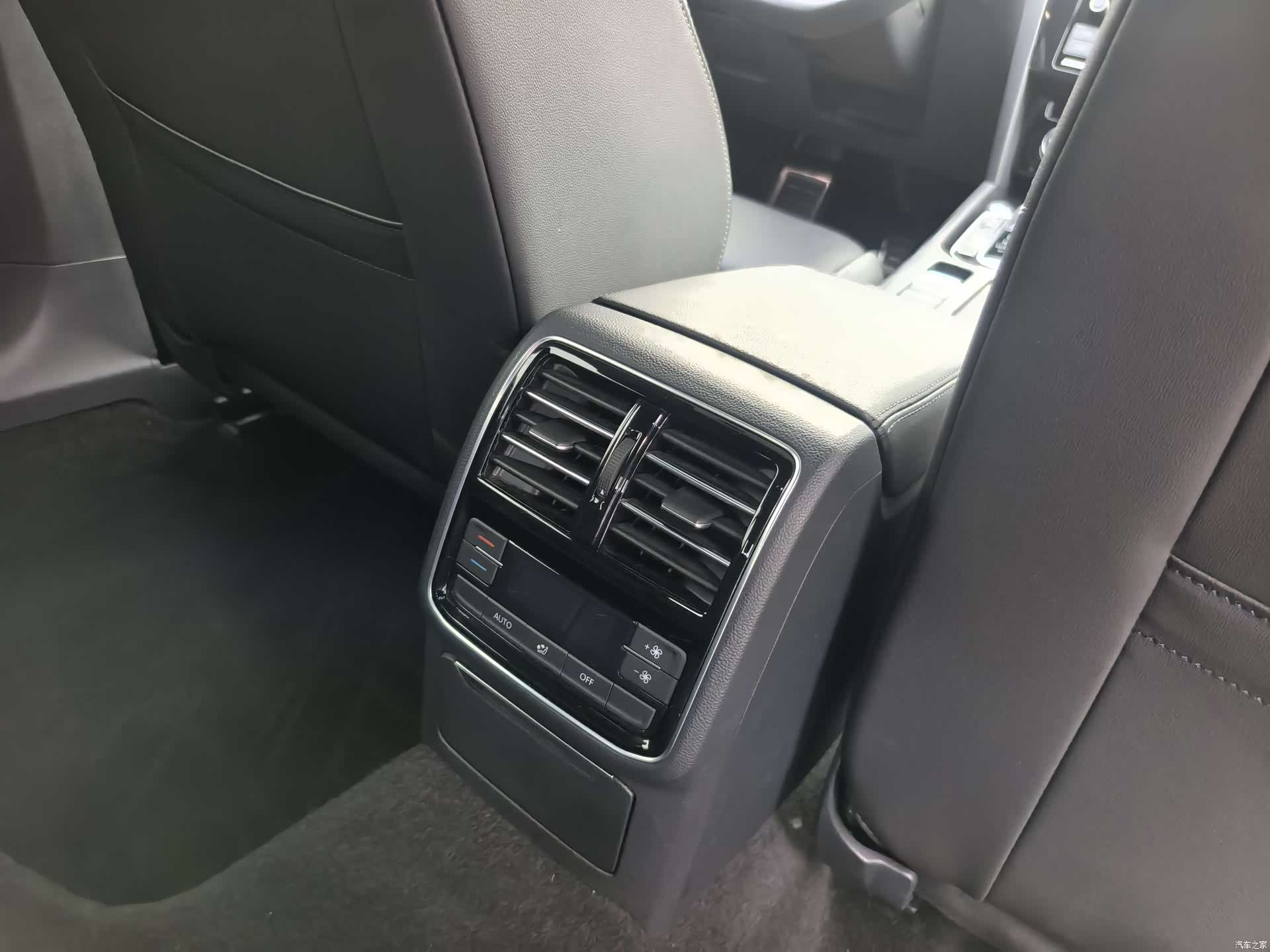 Volkswagen CC, 2019 18