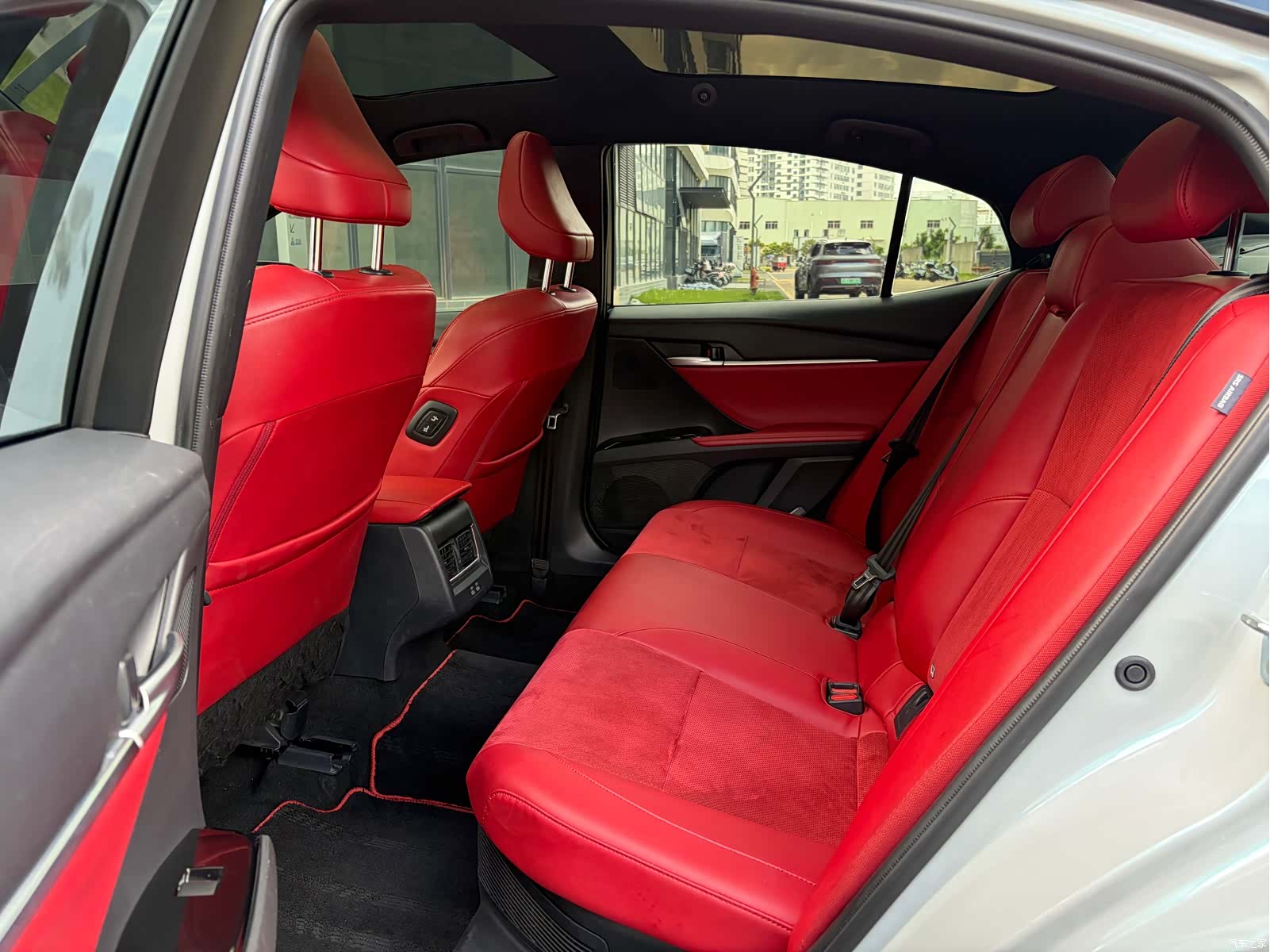 Toyota Camry, 2024 10