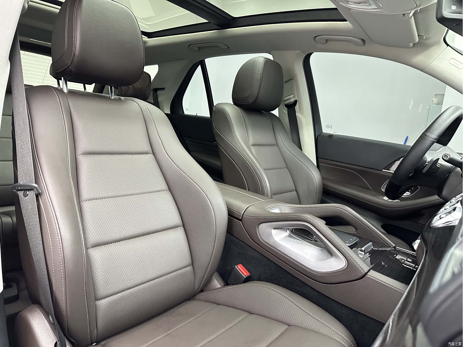 Mercedes-Benz GLE, 2021 16