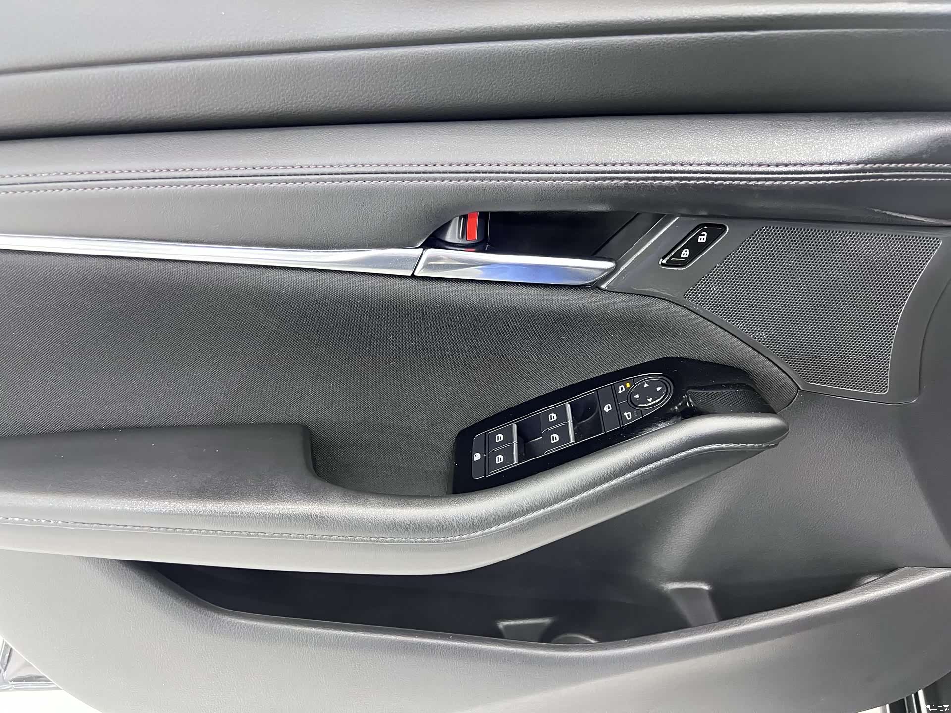 Mazda Mazda3, 2023 8