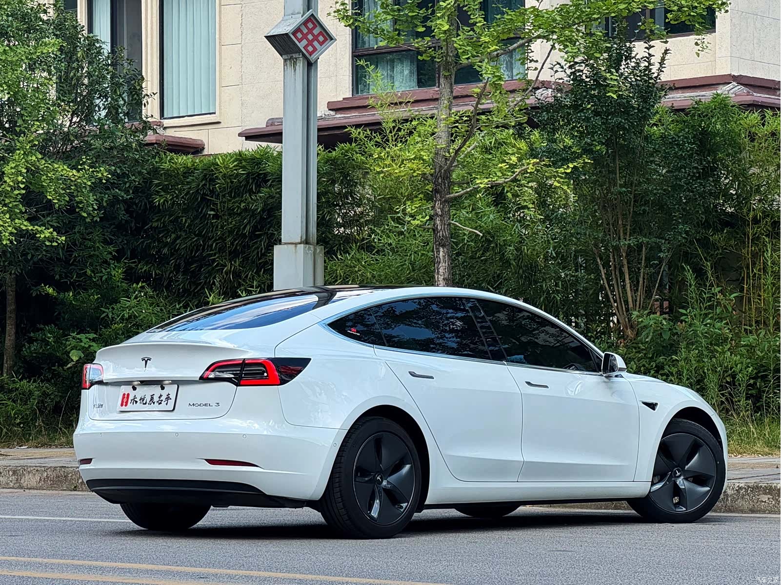 Tesla Model 3, 2020 12