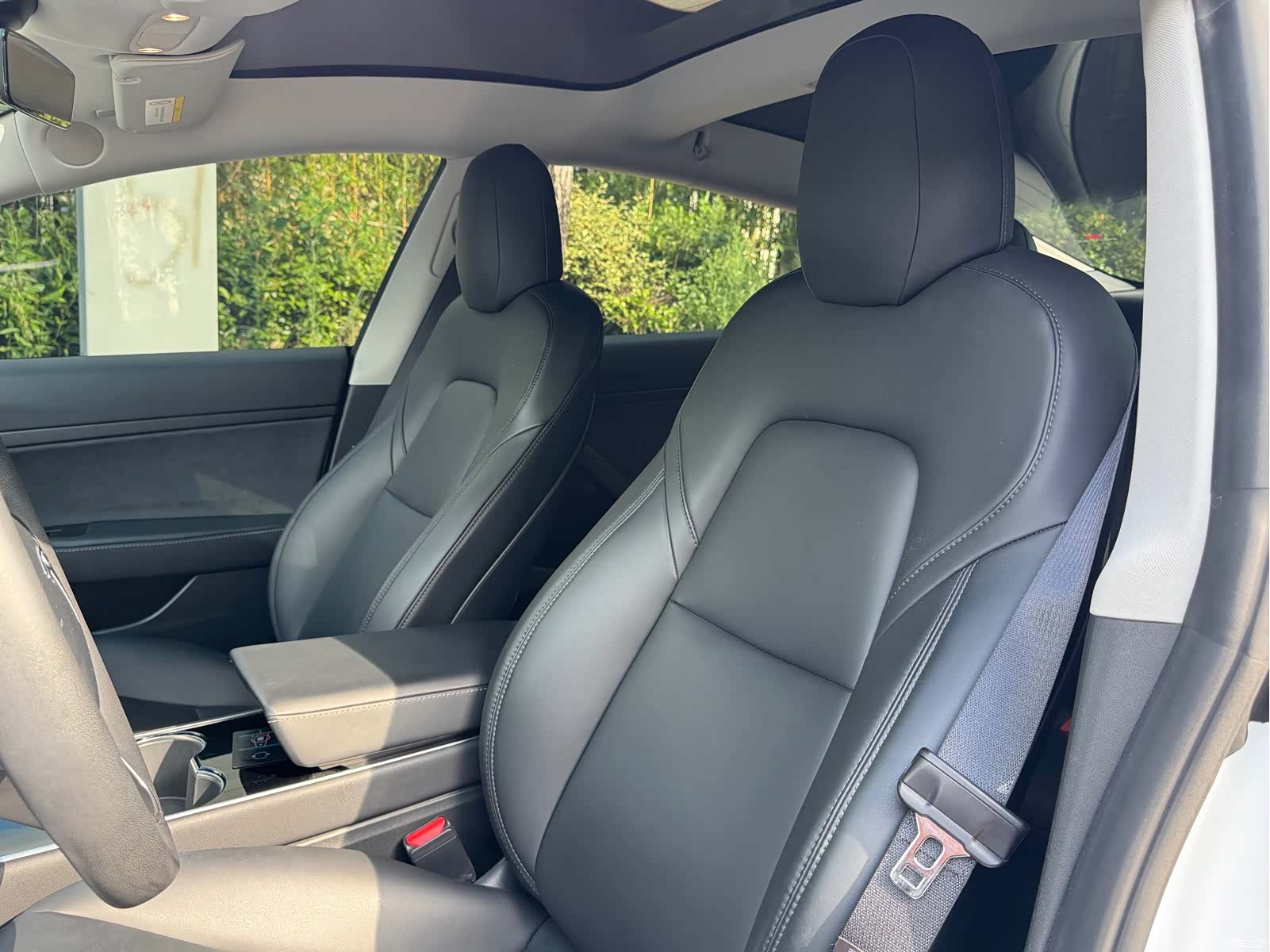 Tesla Model 3, 2020 все фото