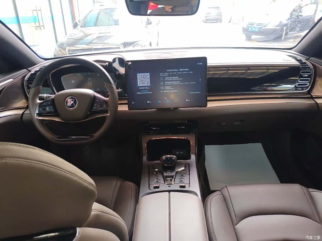 BYD Han, 2021 10