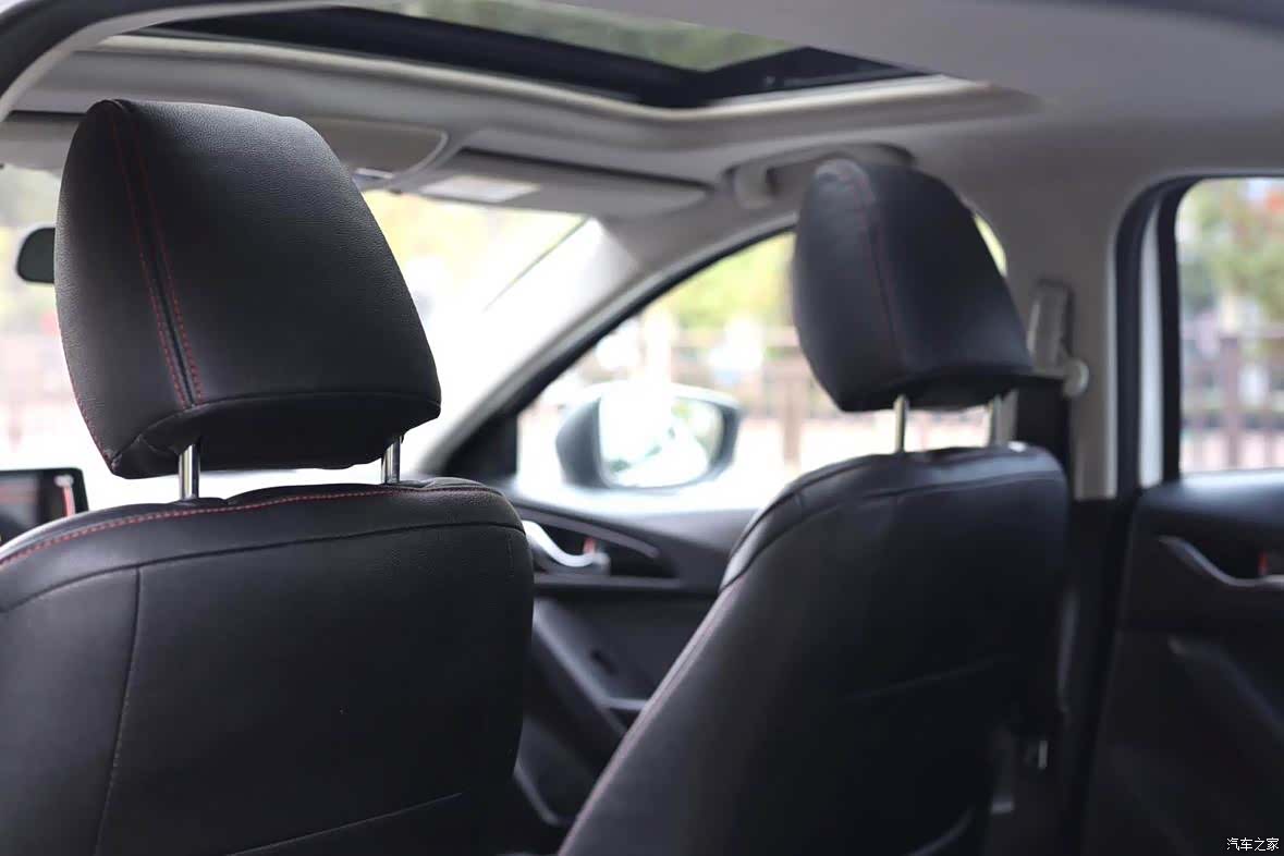 Mazda Mazda3, 2016 9