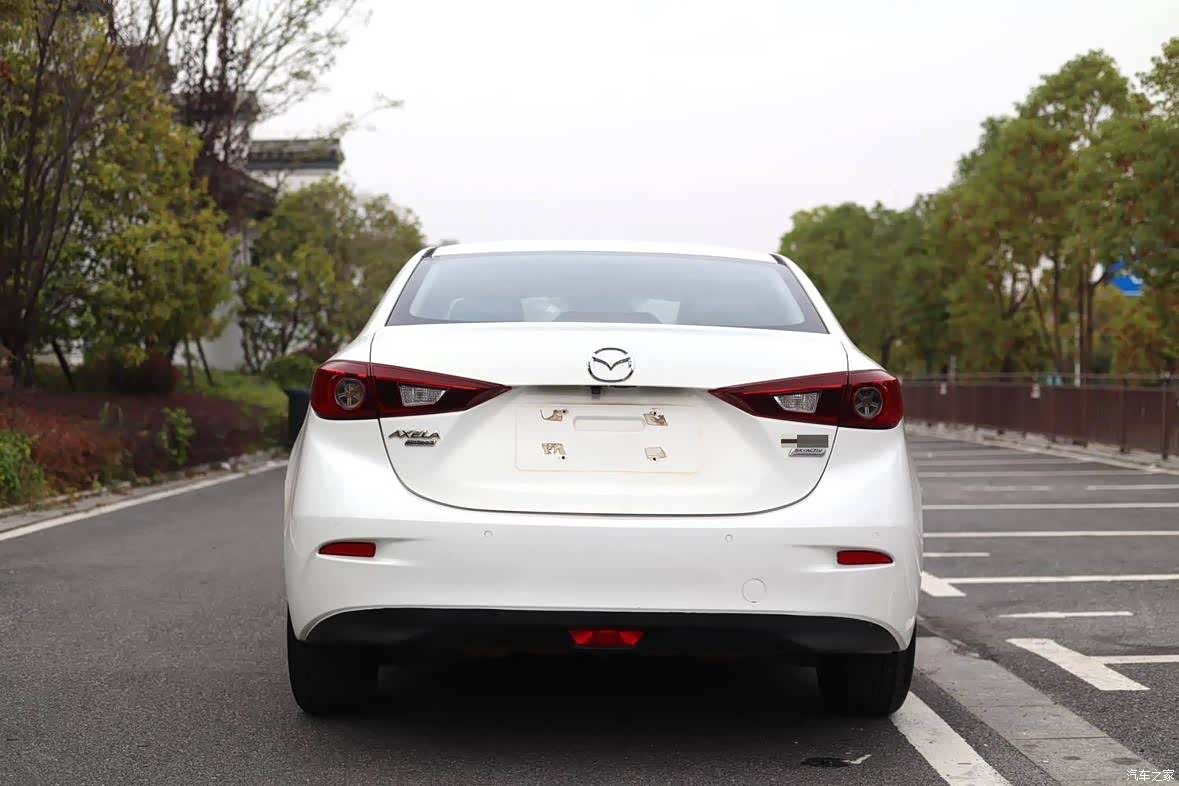 Mazda Mazda3, 2016 13