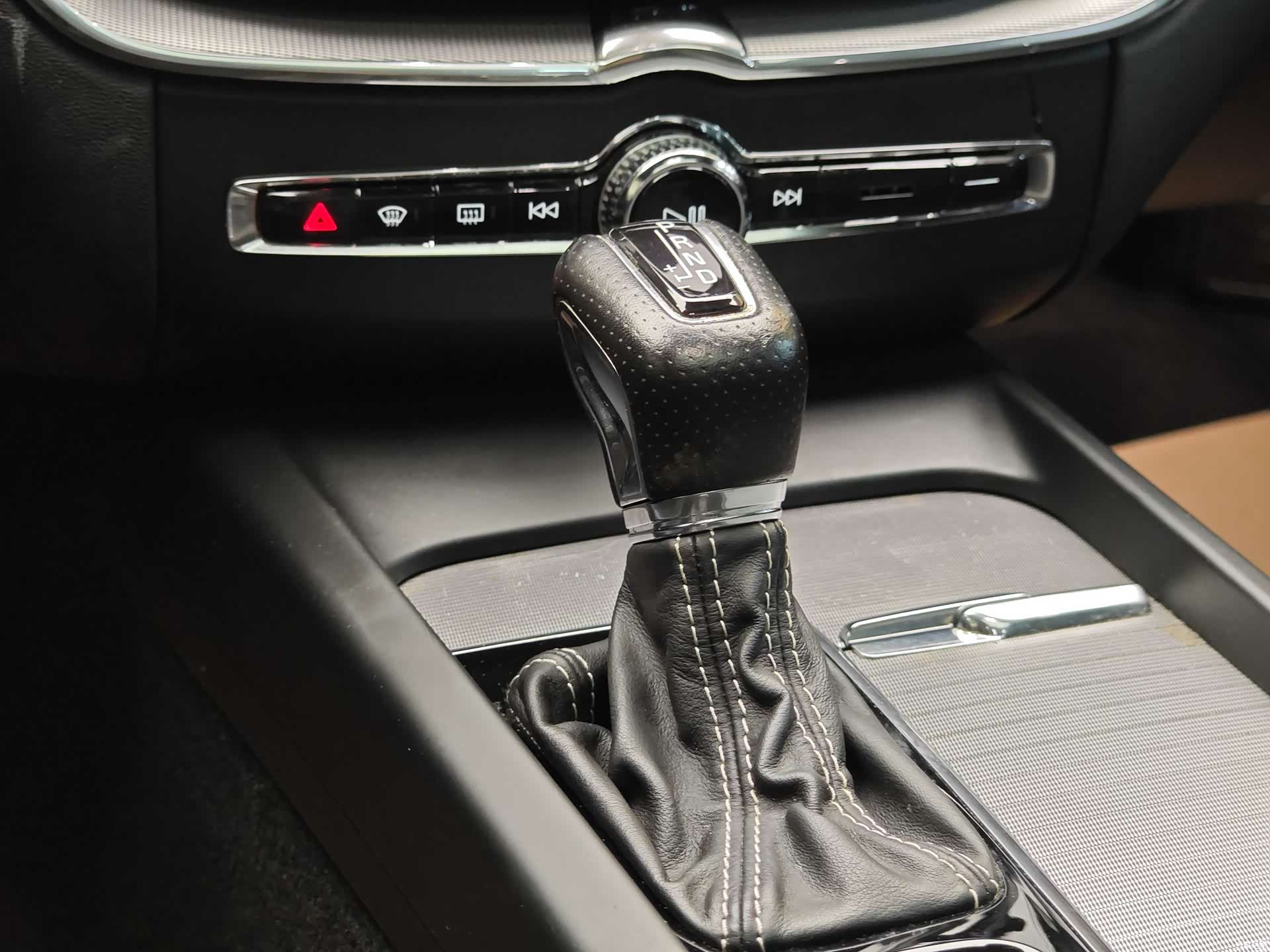 Volvo XC60, 2018 17