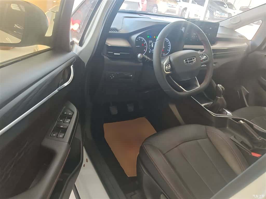 Geely X3, 2022 12