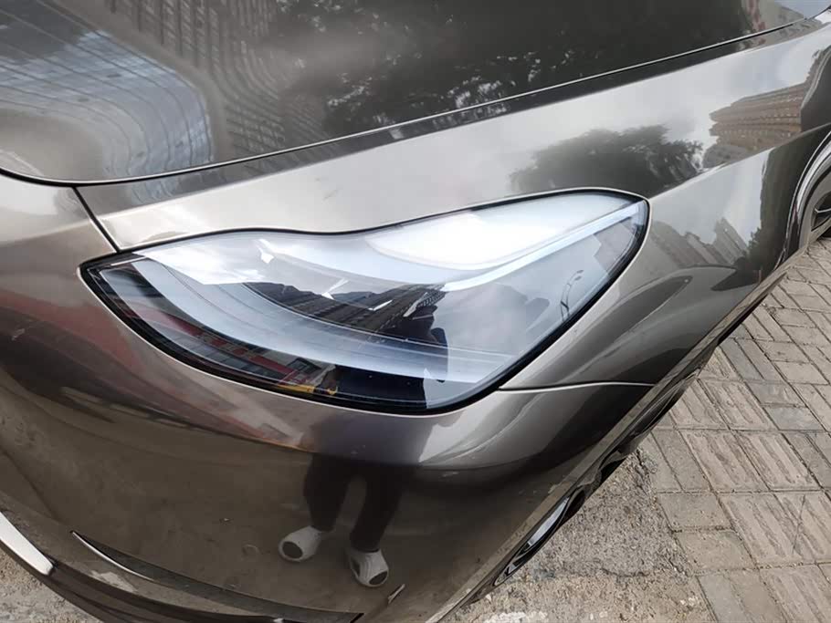 Tesla Model Y Tesla Model Y