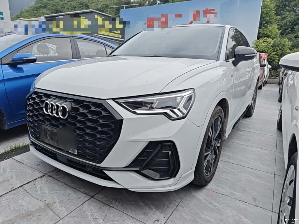 Audi Q3, 2022 1