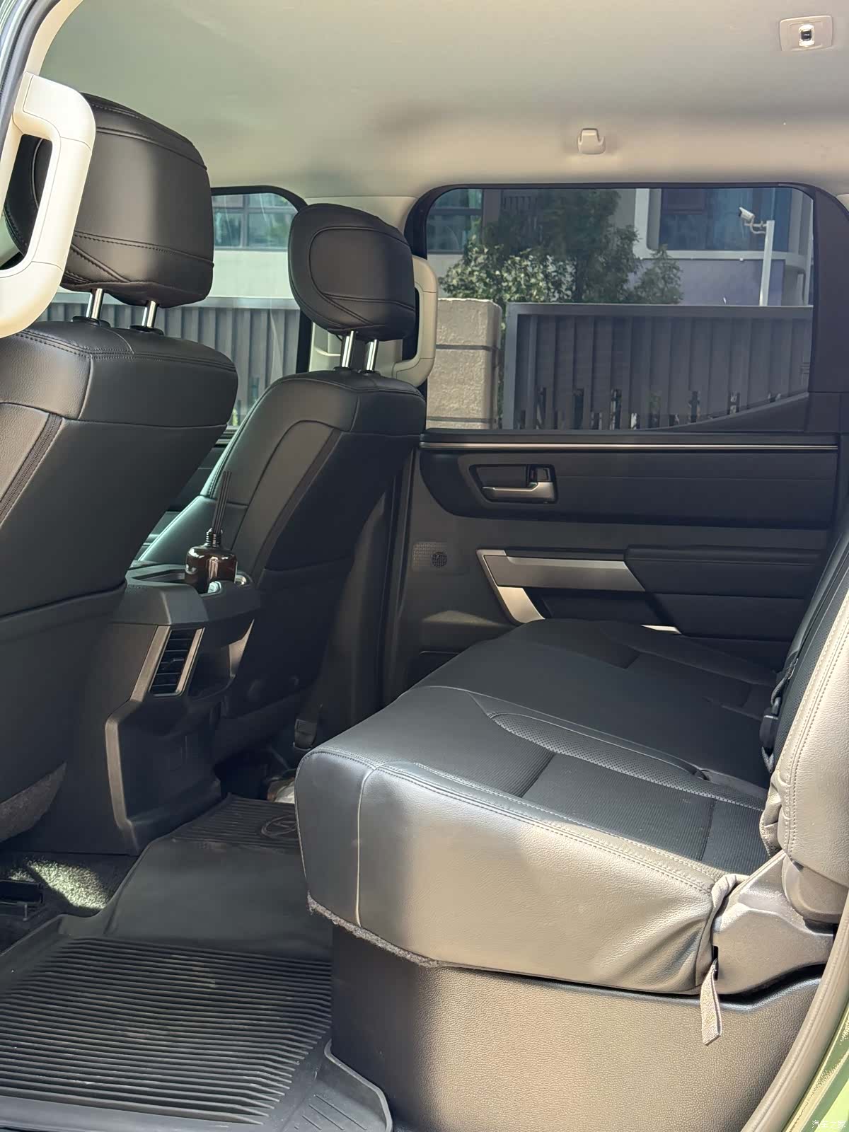 Toyota Tundra, 2023 6
