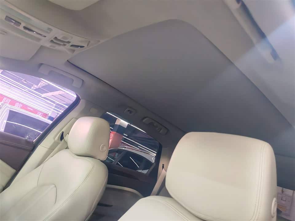 Cadillac SRX