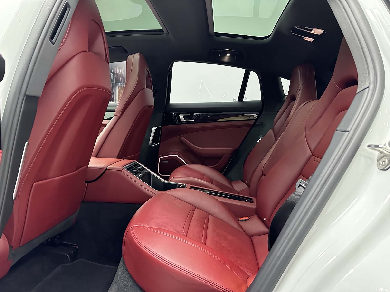 Porsche Panamera, 2019 10