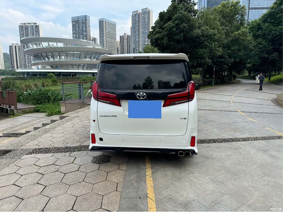 Toyota Alphard, 2019 4