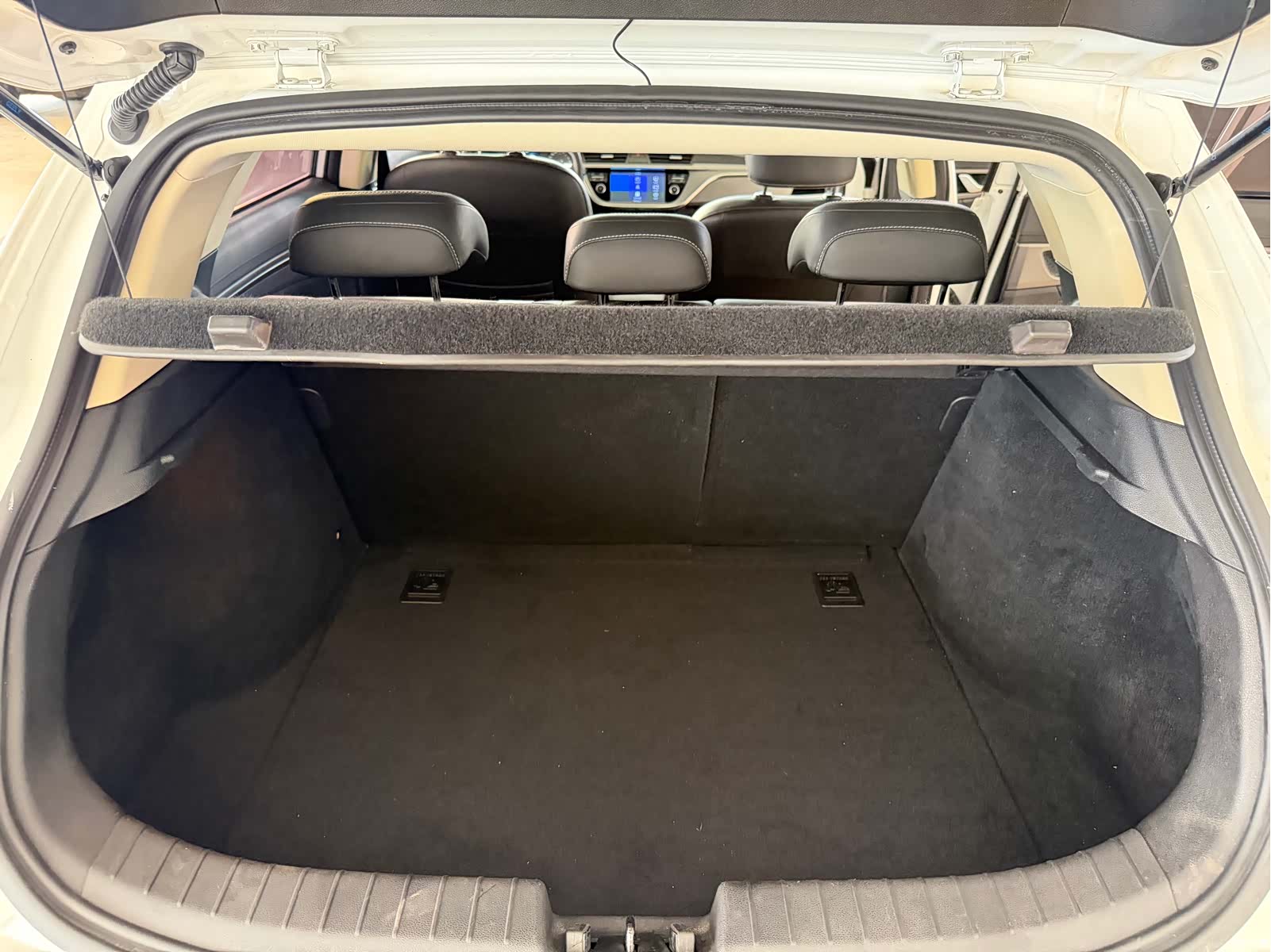 Geely Emgrand, 2017 19