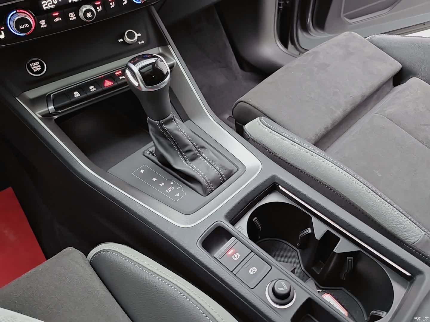 Audi Q3, 2023 17