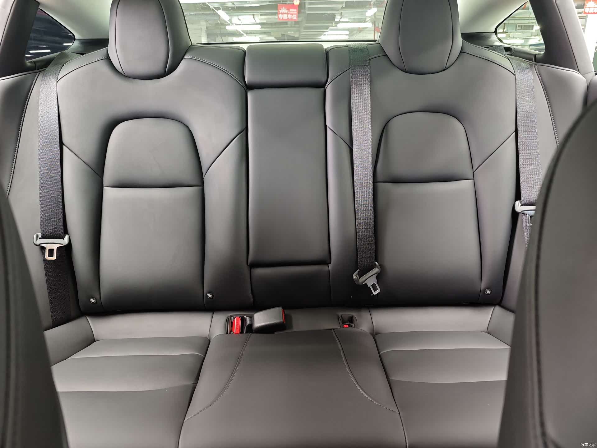 Tesla Model 3, 2021 48