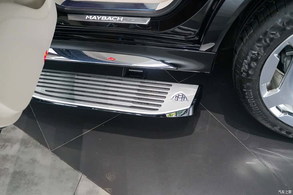 Maybach GLS, 2025 10