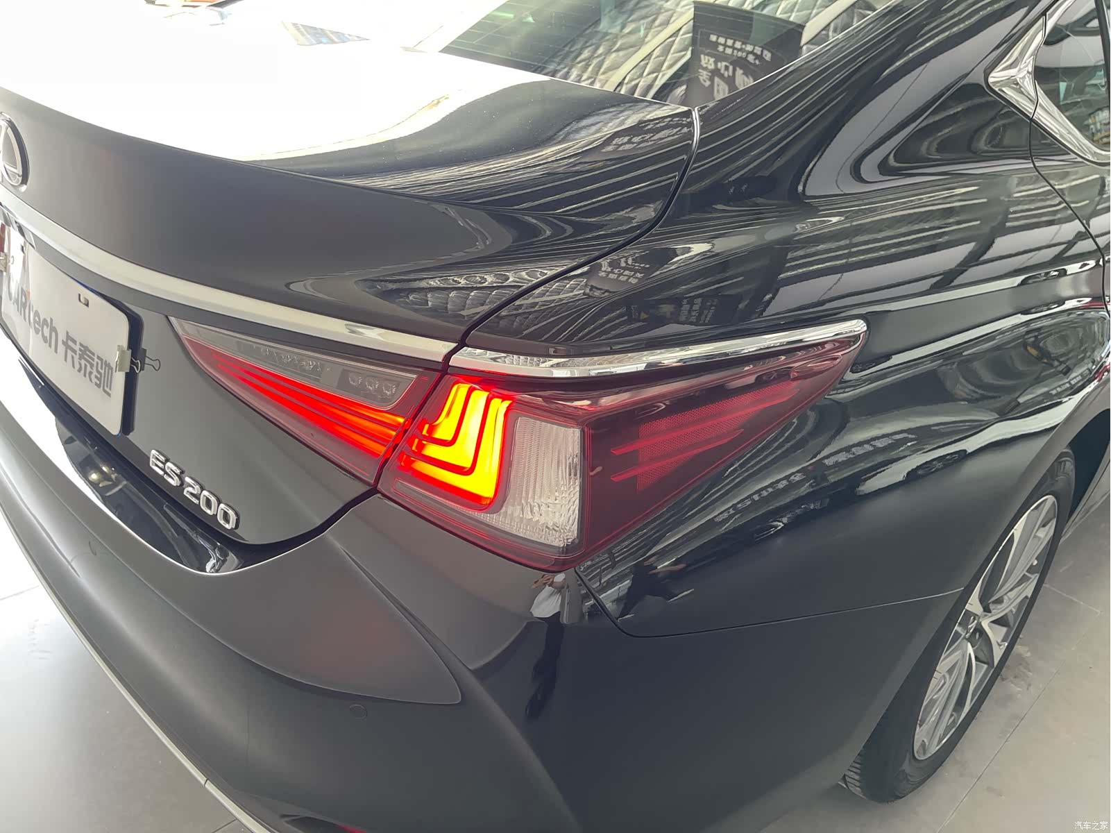 Lexus ES, 2023 11