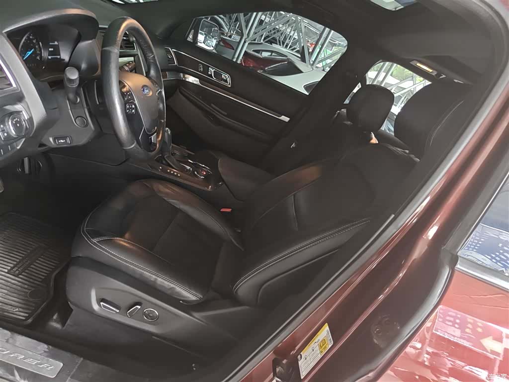 Ford Explorer, 2015 11
