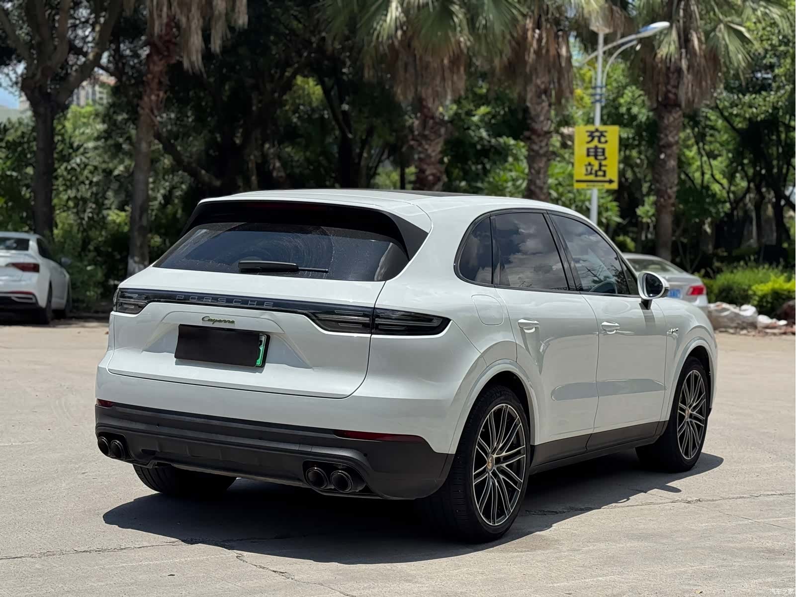 Porsche Cayenne, 2023 4