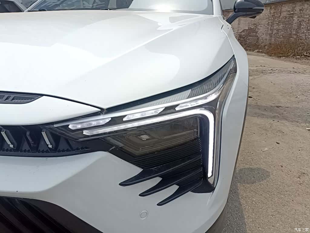 Bestune B70, 2022 24