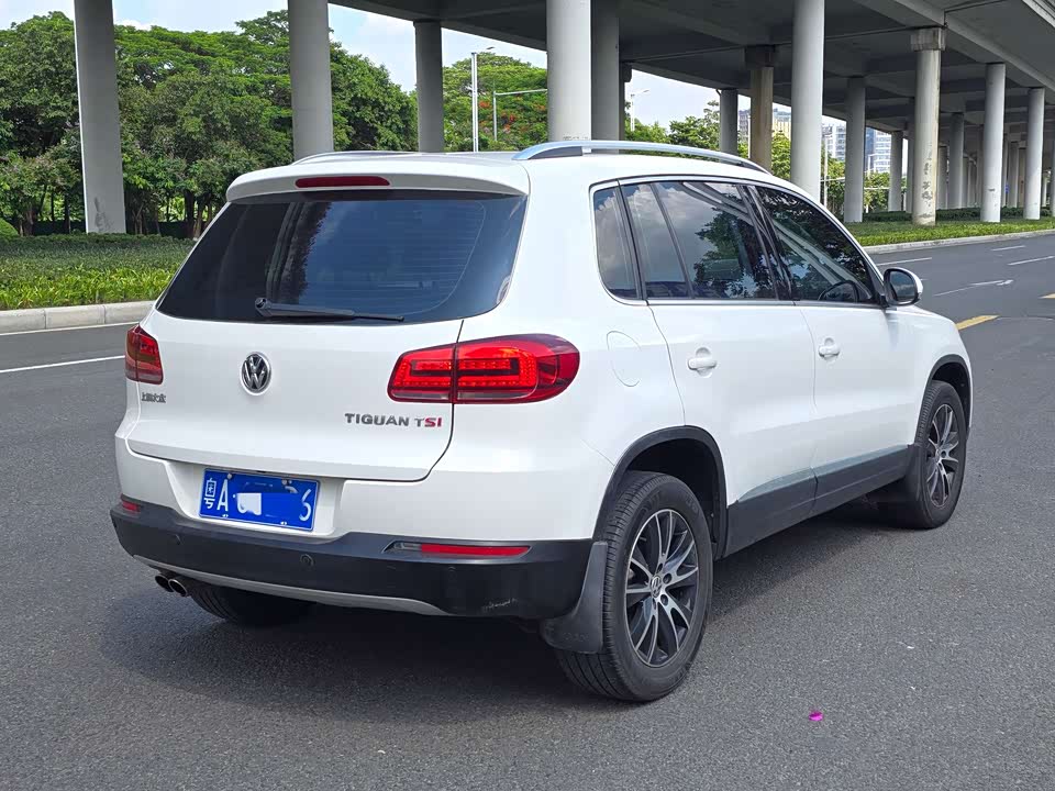 Volkswagen Tiguan Volkswagen Tiguan