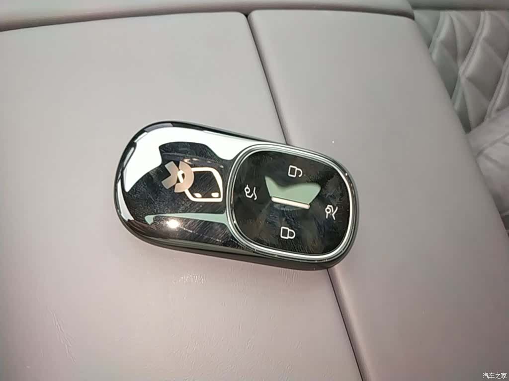 NIO ES8, 2025 9
