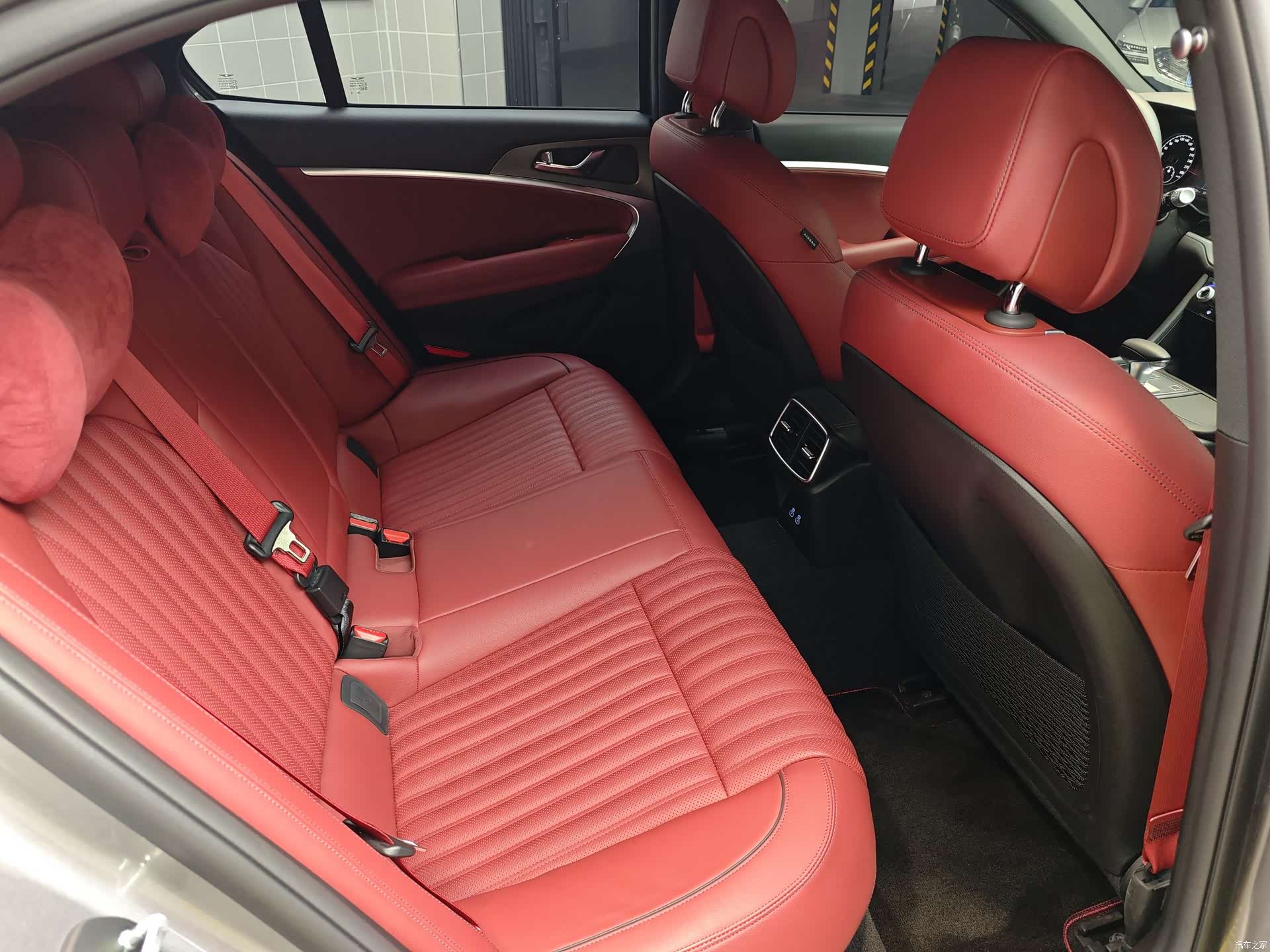 Genesis G70, 2025 12