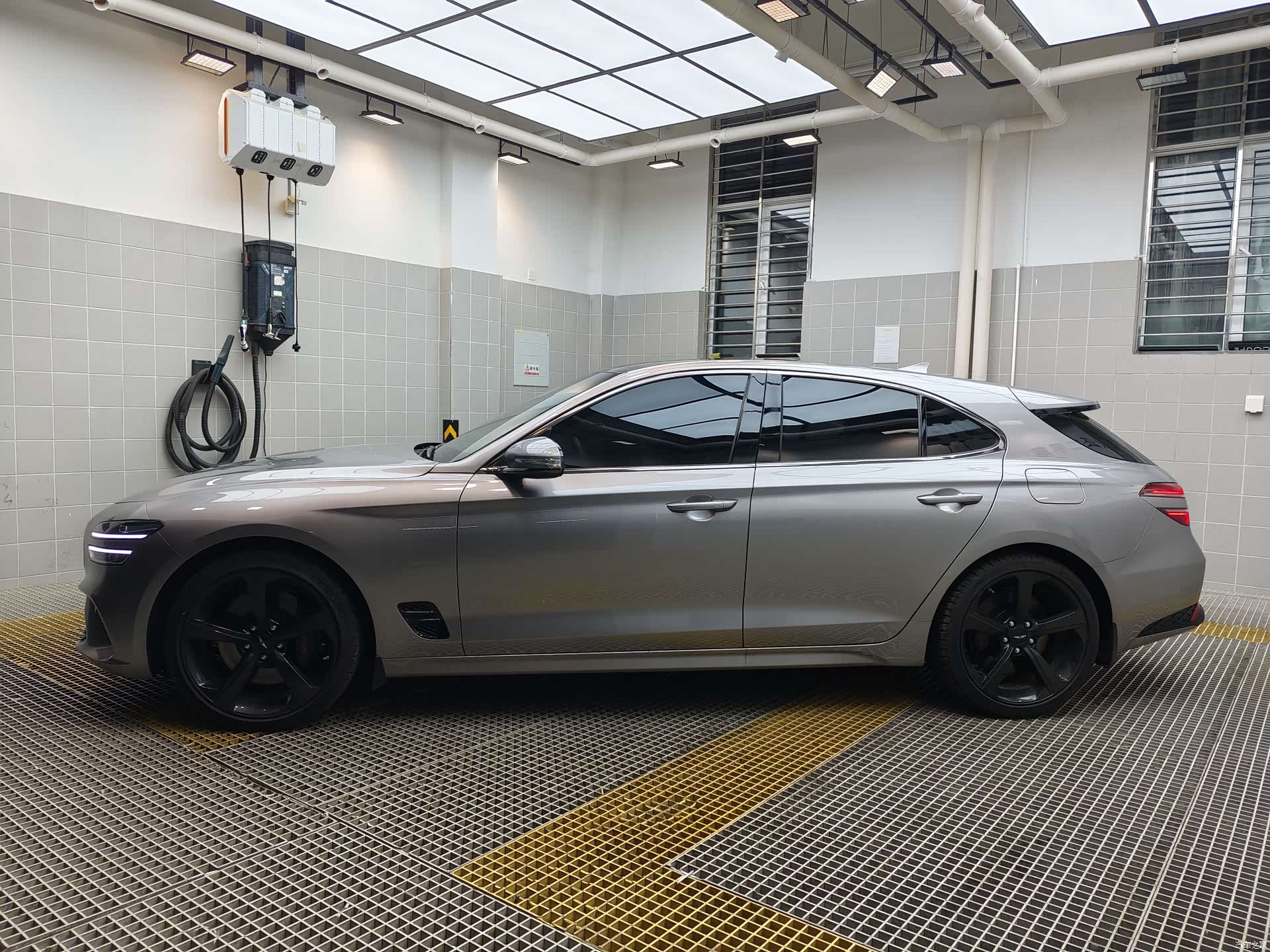 Genesis G70, 2025 7