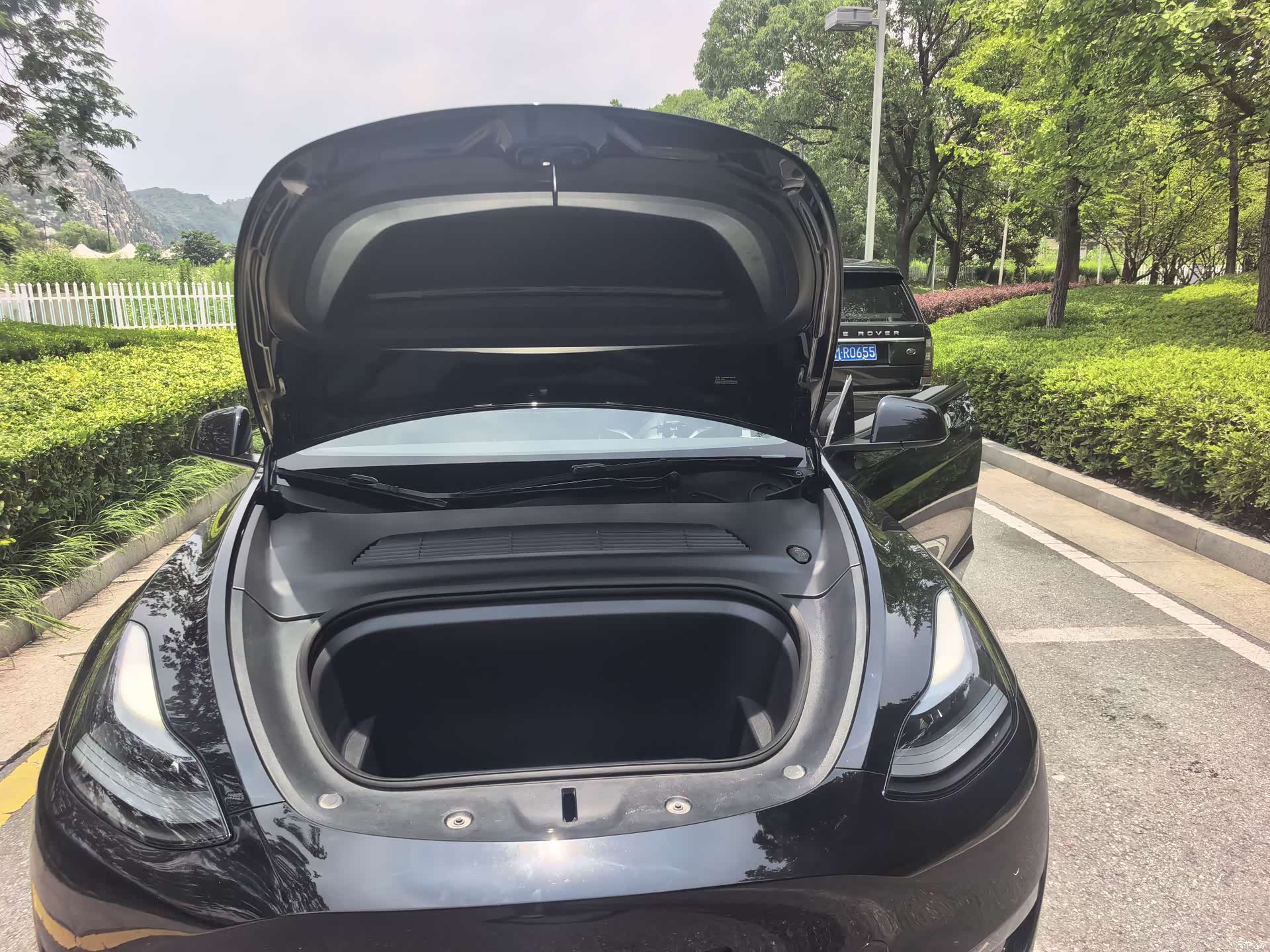 Tesla Model Y, 2022 16