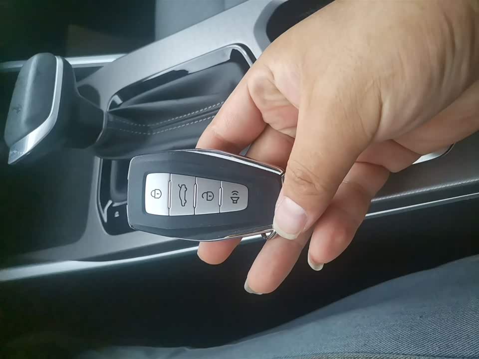 Geely Emgrand Geely Emgrand