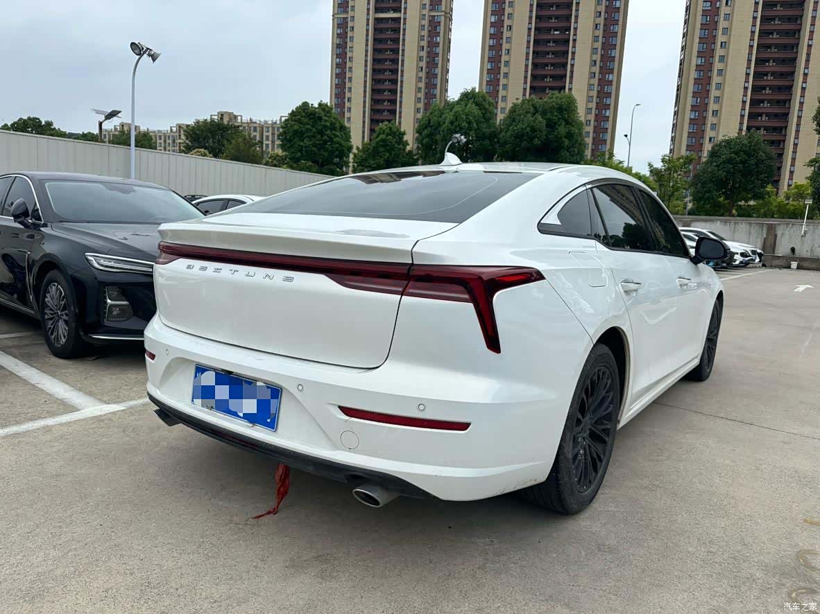 Bestune B70, 2022 11