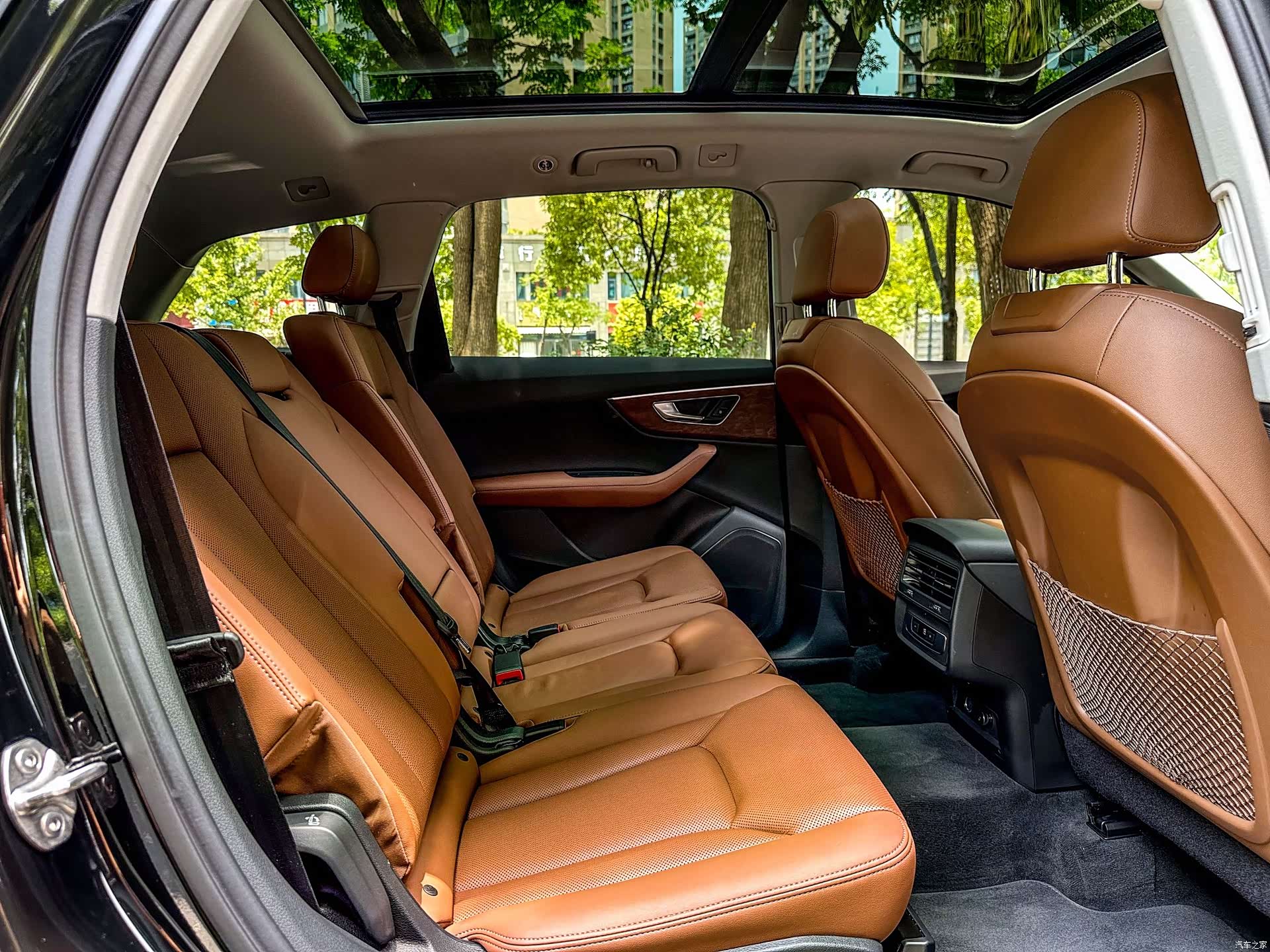Audi Q7, 2025 14
