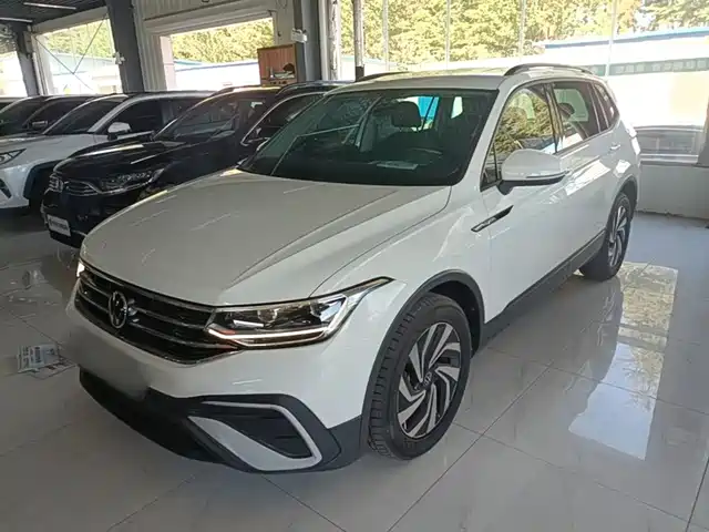 Volkswagen Tiguan L 2023 — купить из Китая под заказ