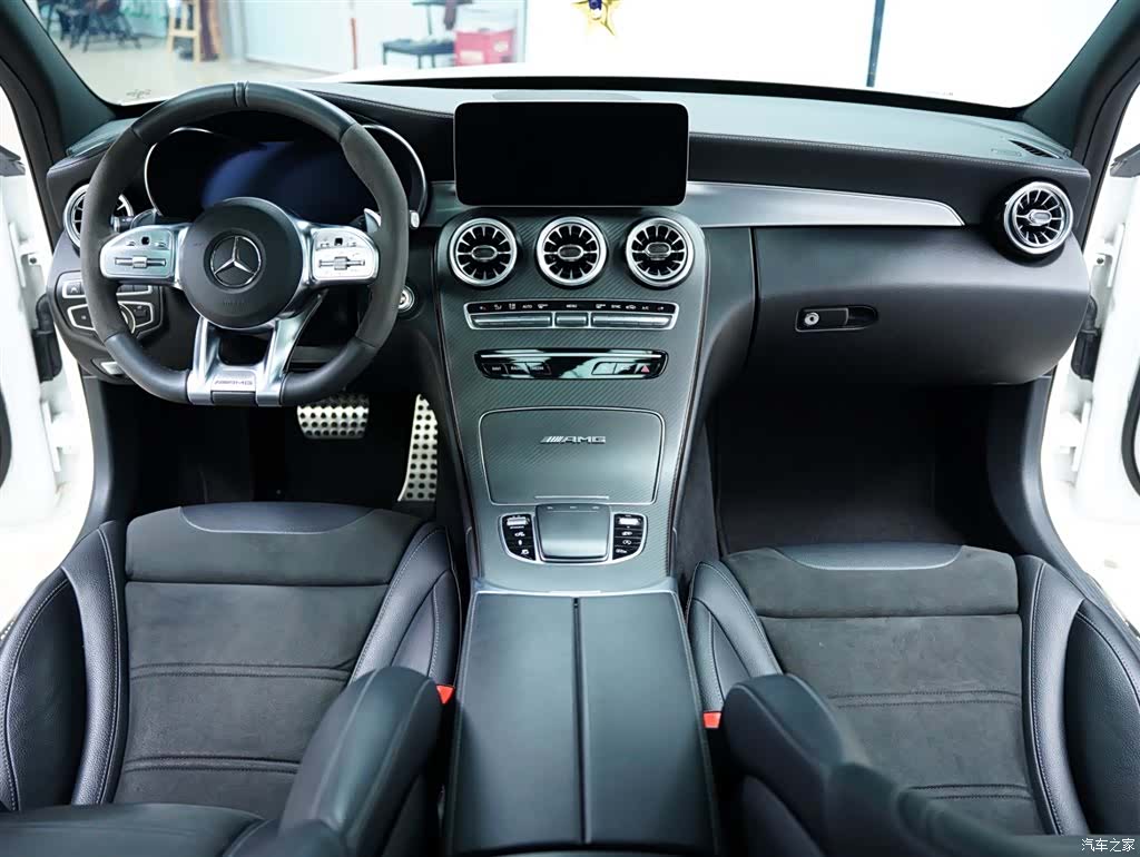 Mercedes-Benz C-Class, 2019 44