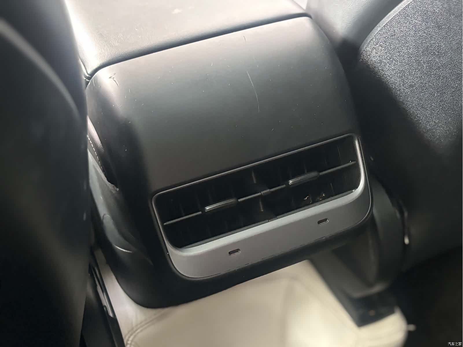 Tesla Model Y, 2023 8