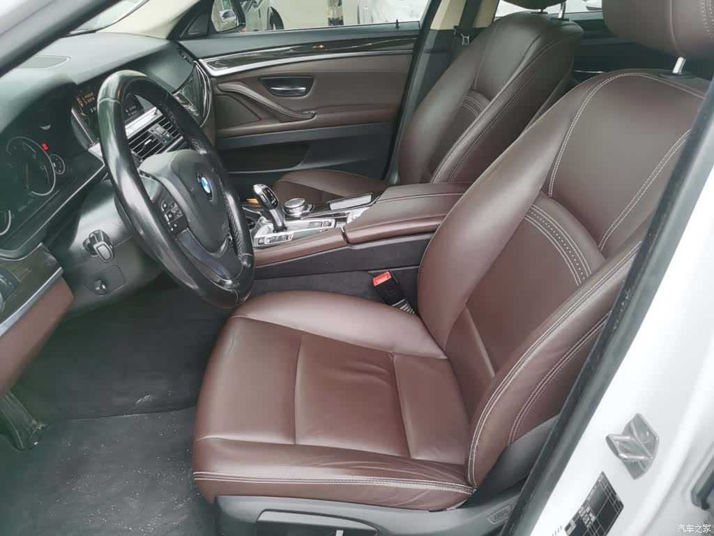 BMW 5 Series, 2017 11