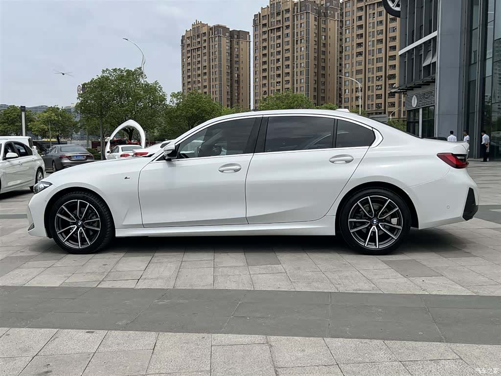 BMW 3 Series, 2023 8