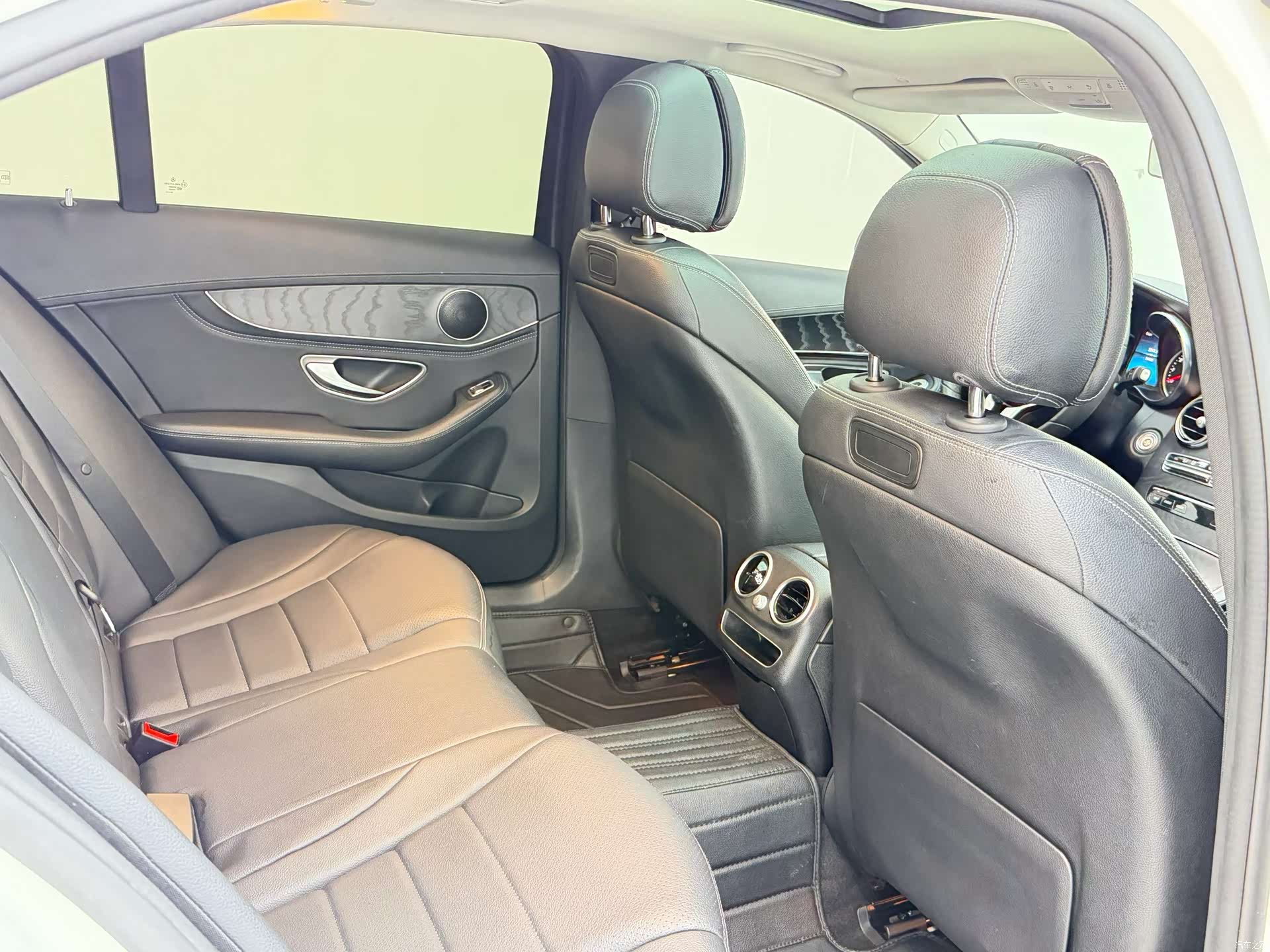 Mercedes-Benz C-Class, 2019 7