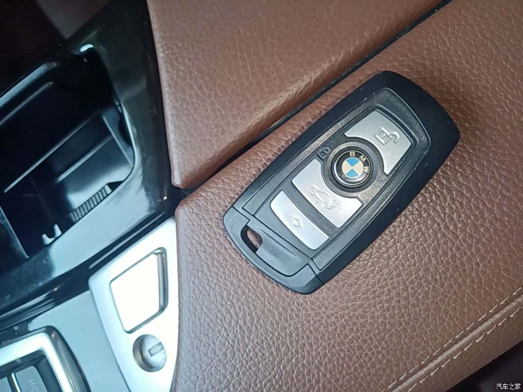 BMW 5 Series, 2015 9
