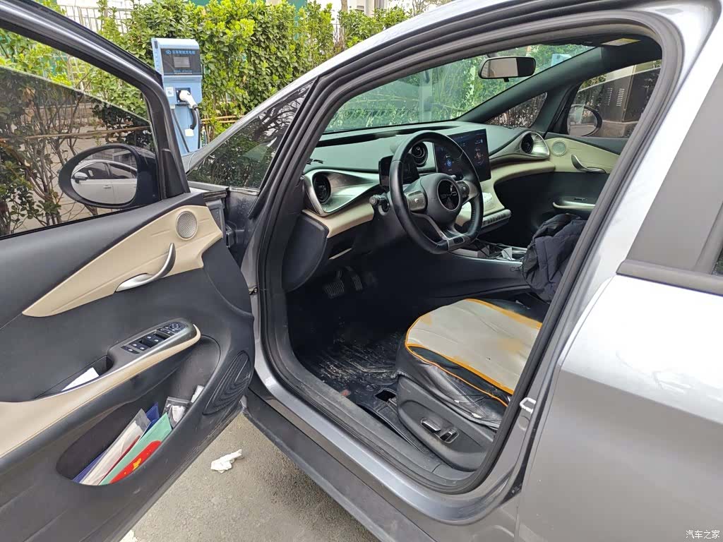 BYD Dolphin, 2023 14